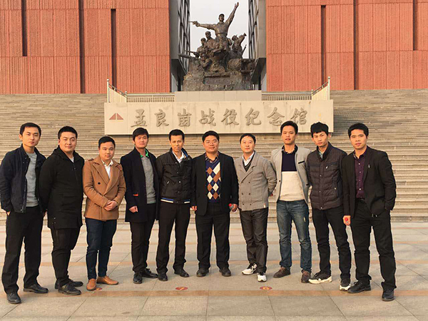源碼太陽(yáng)能路燈，太陽(yáng)能路燈廠家，太陽(yáng)能路燈價(jià)格