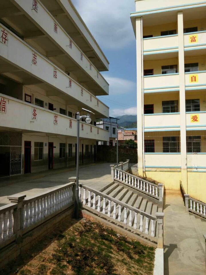 太陽(yáng)能路燈，太陽(yáng)能路燈廠家，太陽(yáng)能路燈價(jià)格