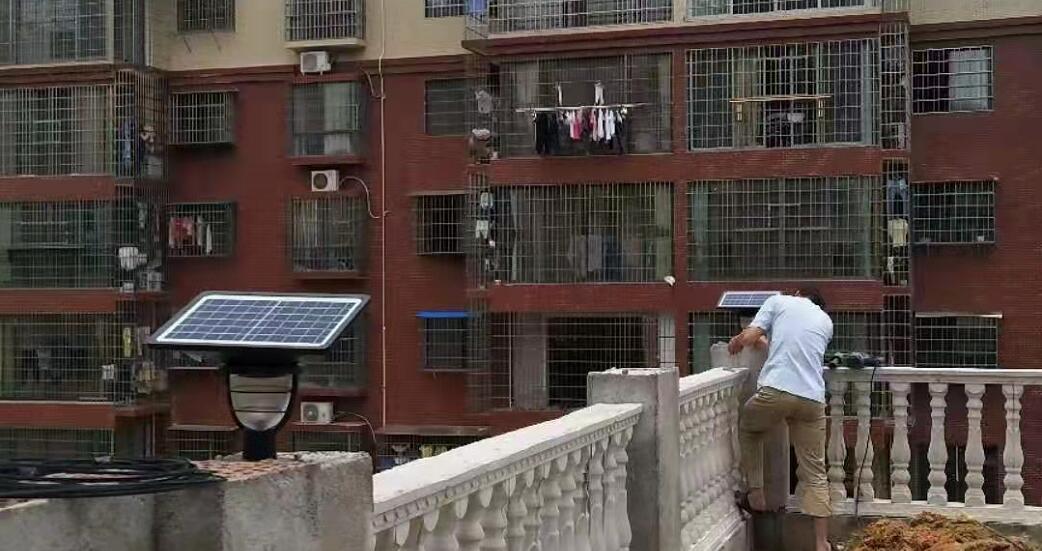 鋰電池太陽能路燈在雨天如何工作？
